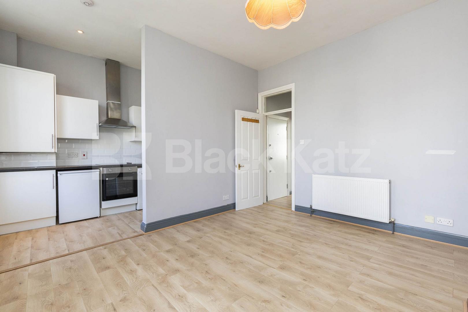 one bedroom property in a sought after area of Canonbury don't miss out Mildmay Grove South, Islington